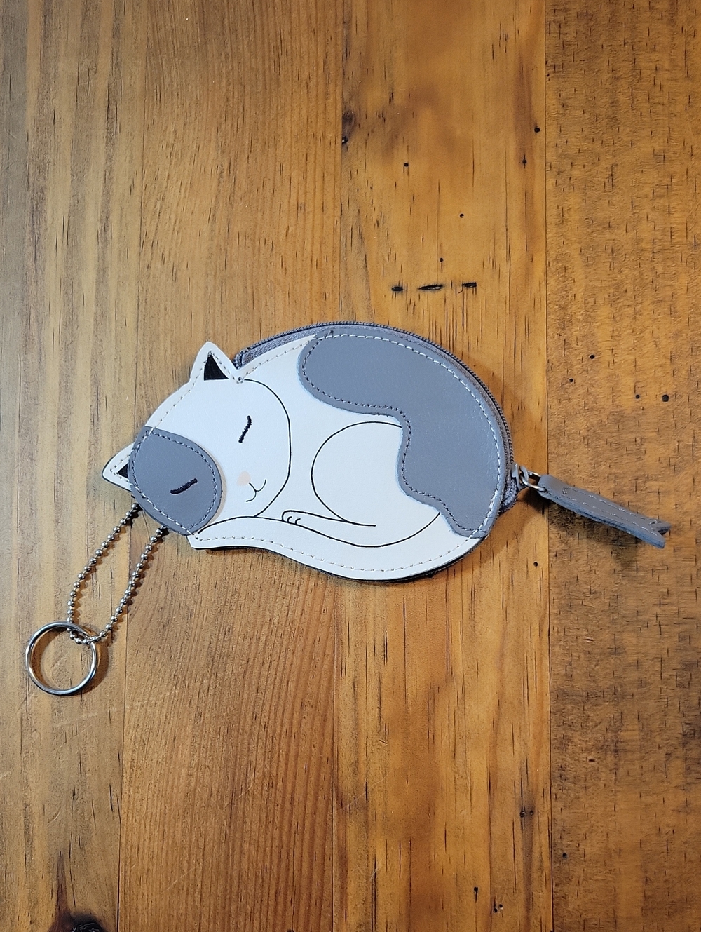 Rolfs Leather White and Grey Sleeping Cat Money Holder/ID Pouch/Keychain